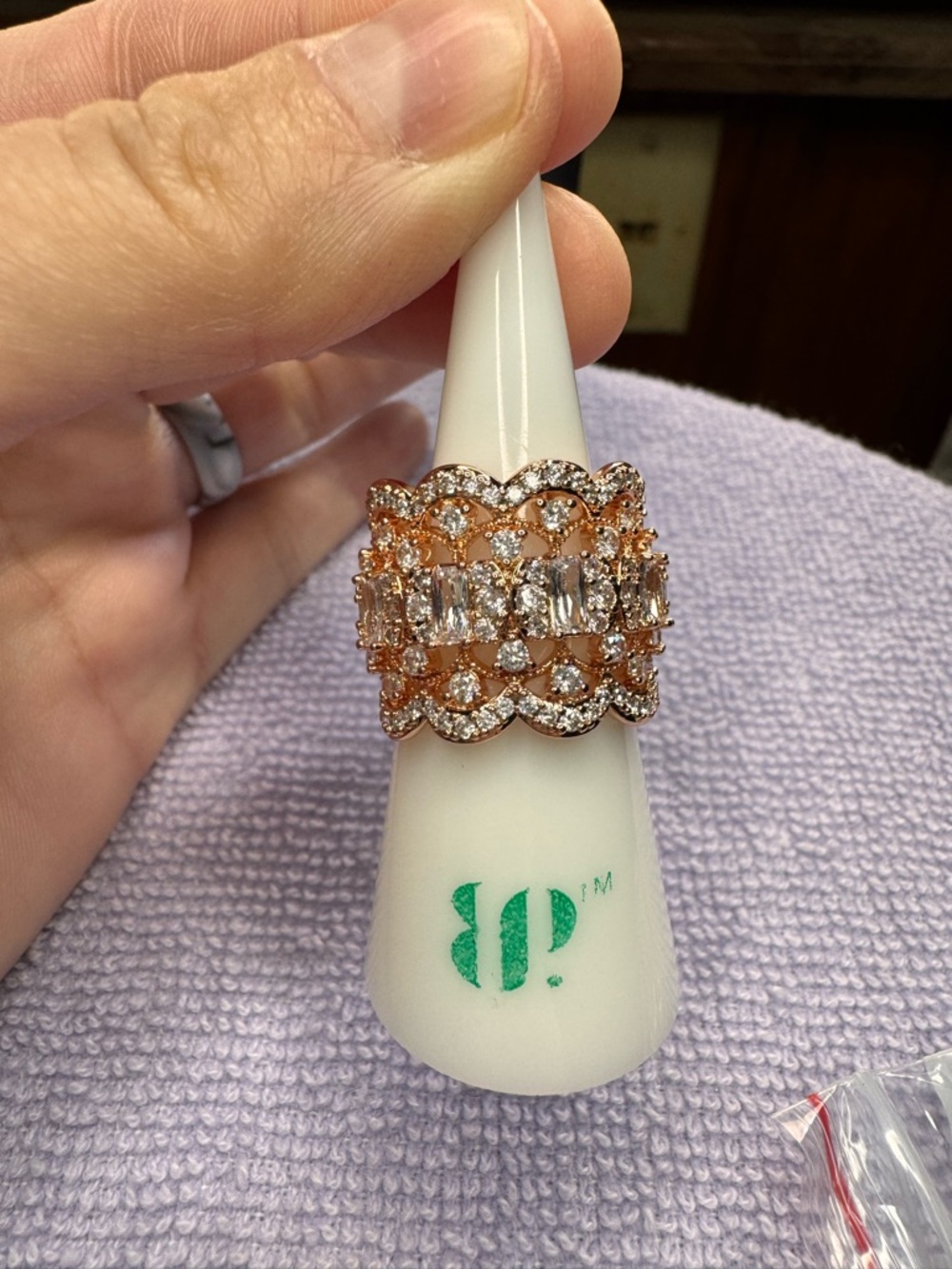 Rose Gold Crystal Wide Statement Ring - Women's Fashion Jewelry